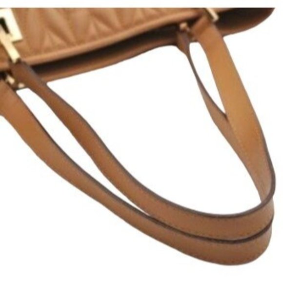 Gucci Camel Matelasse Leather Two Strap Tote with Bold Chrome - Picture 3 of 16